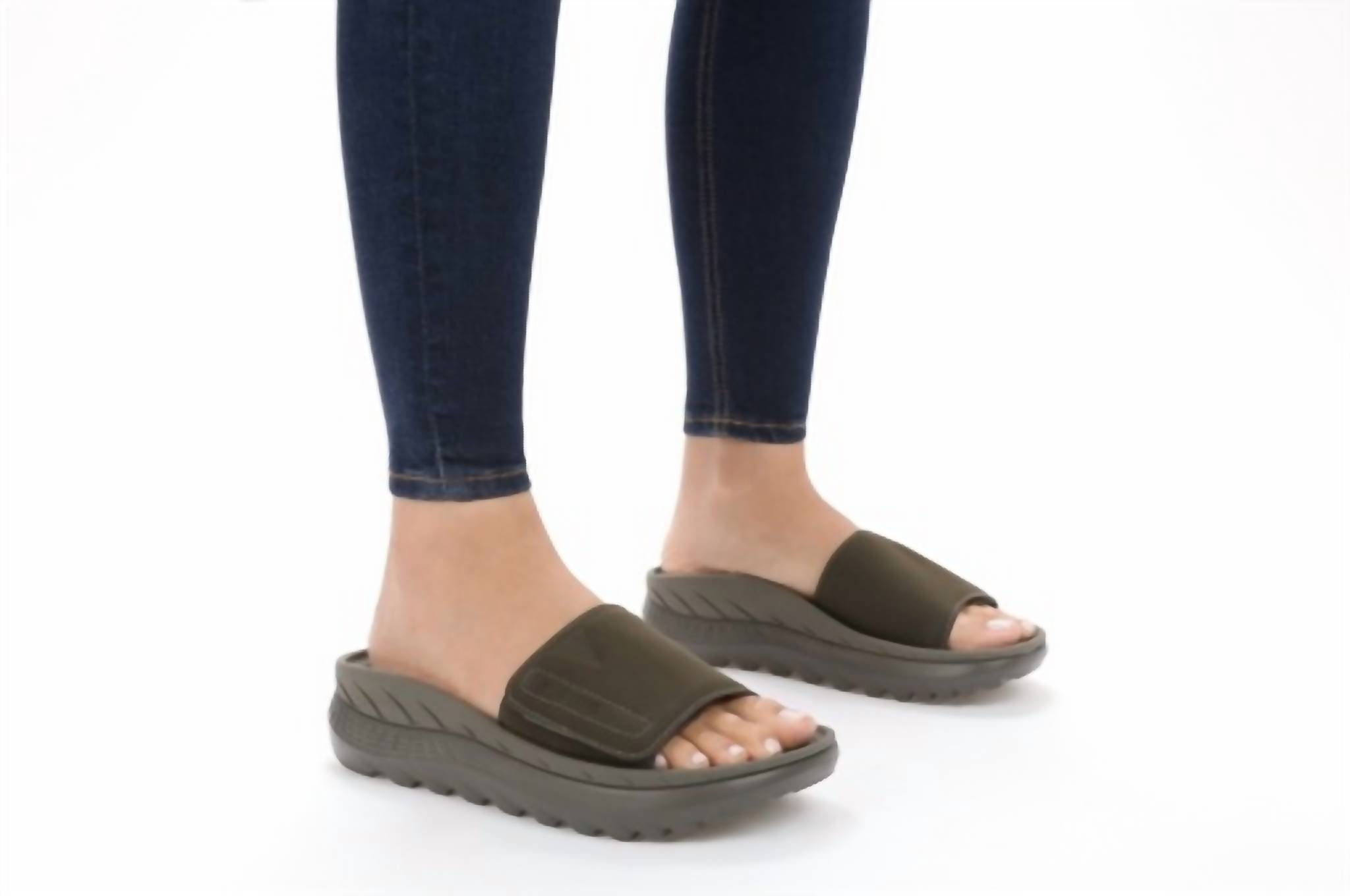 Vionic - Women's Rejuvenate Recovery Slide Sandal