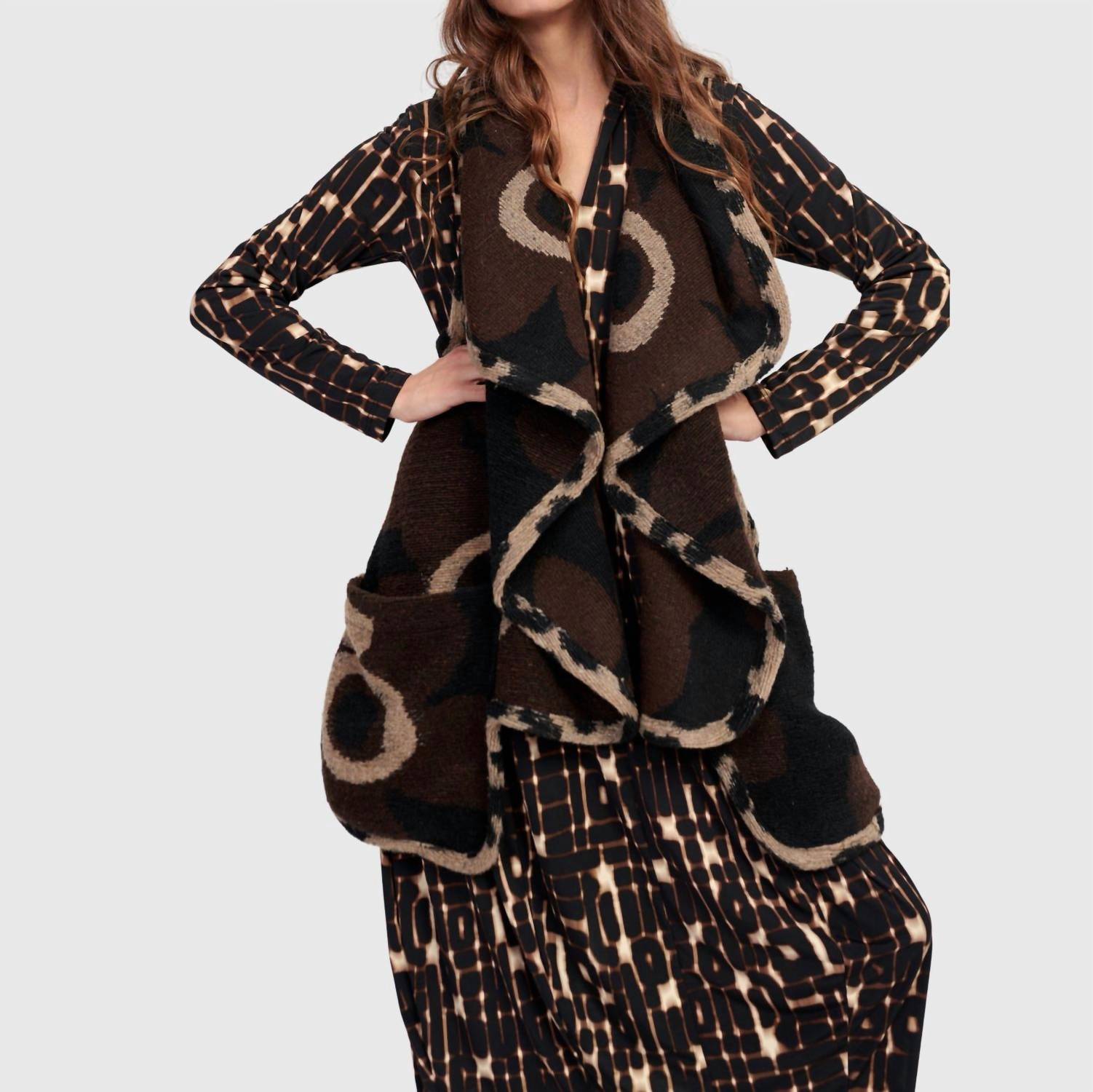 Alembika - Piped Cozy Draped Vest