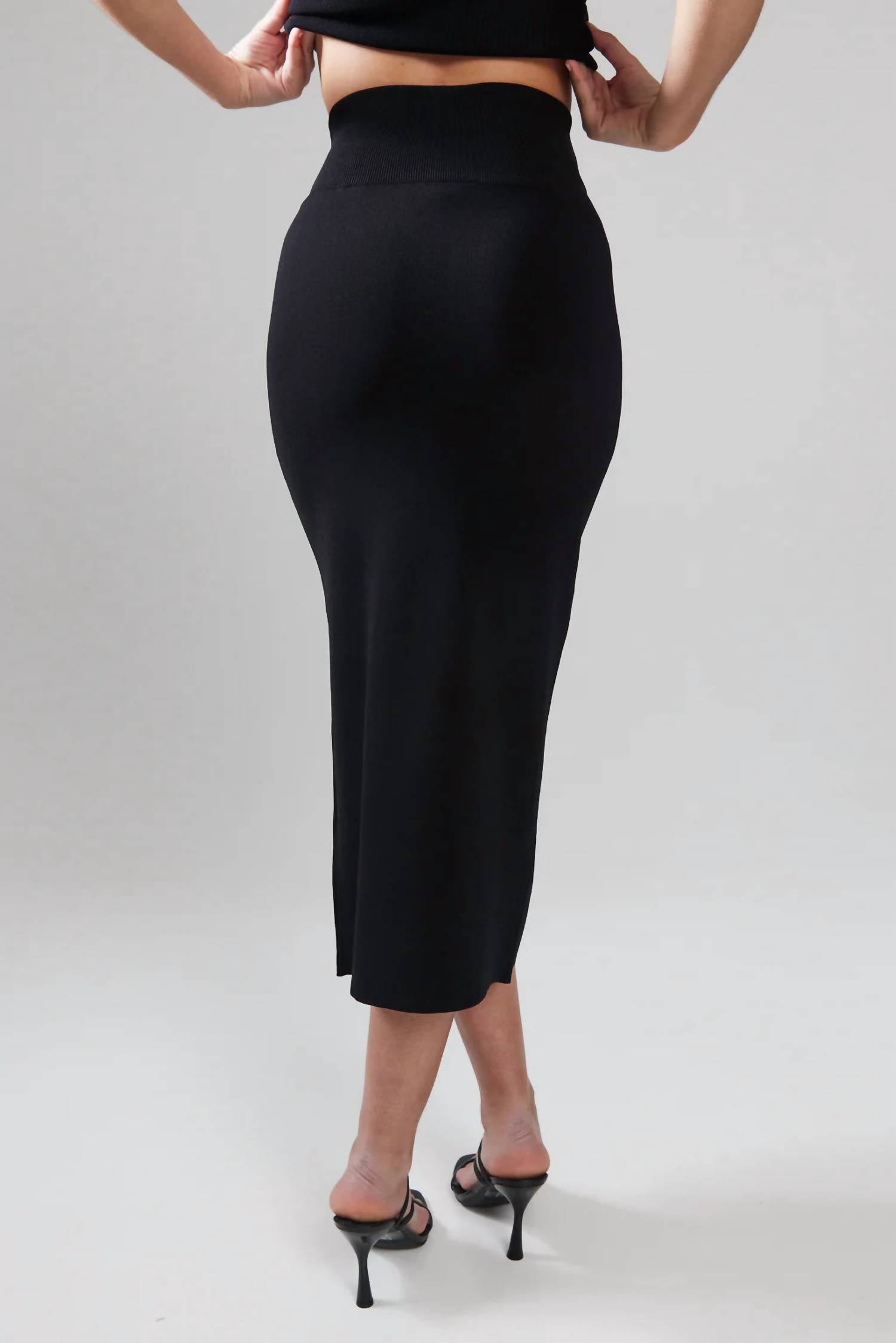 Kada - The Midi Tube Skirt