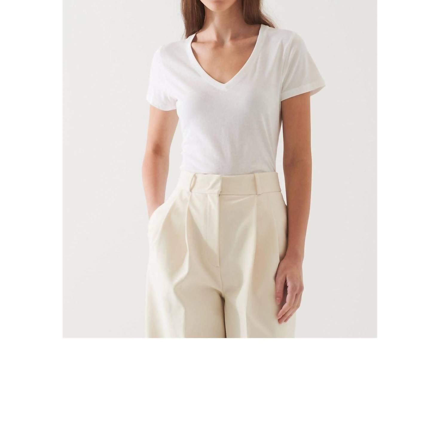 Patrick Assaraf Lightweight Pima Cotton V-neck Top in white - women's t-shirt - detail view