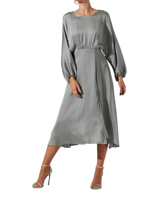 Astr - Marin Dolman Sleeve Midi Dress