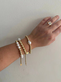 Eklexic - Women's Poppy Horizontal Pearl And Bead Bracelet
