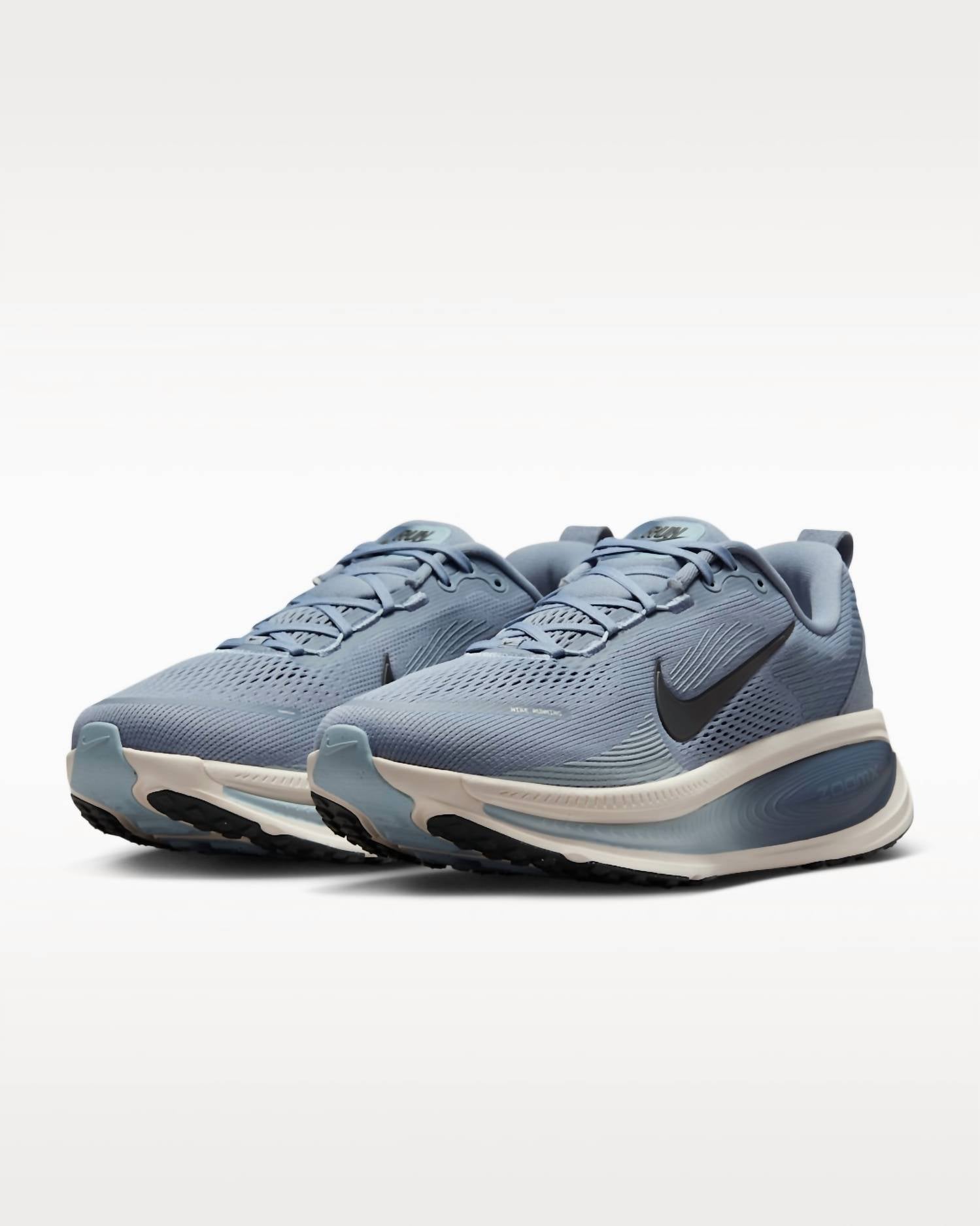 Nike - Men's Vomero 18 Road Running Shoes