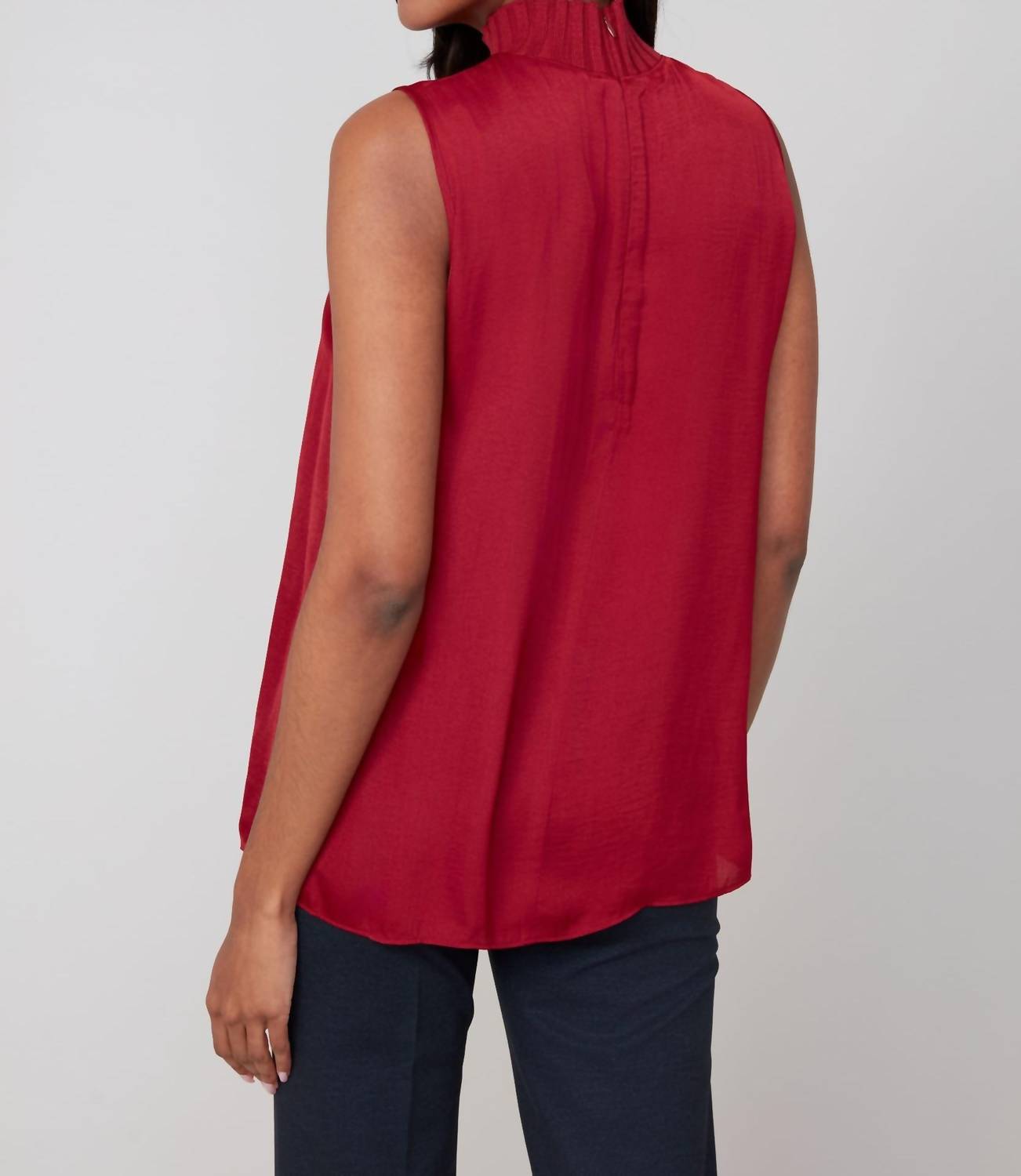 Renuar - Mock Neck Sleeveless Top