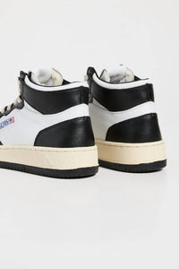 Autry - Women's Medalist Mid Sneaker