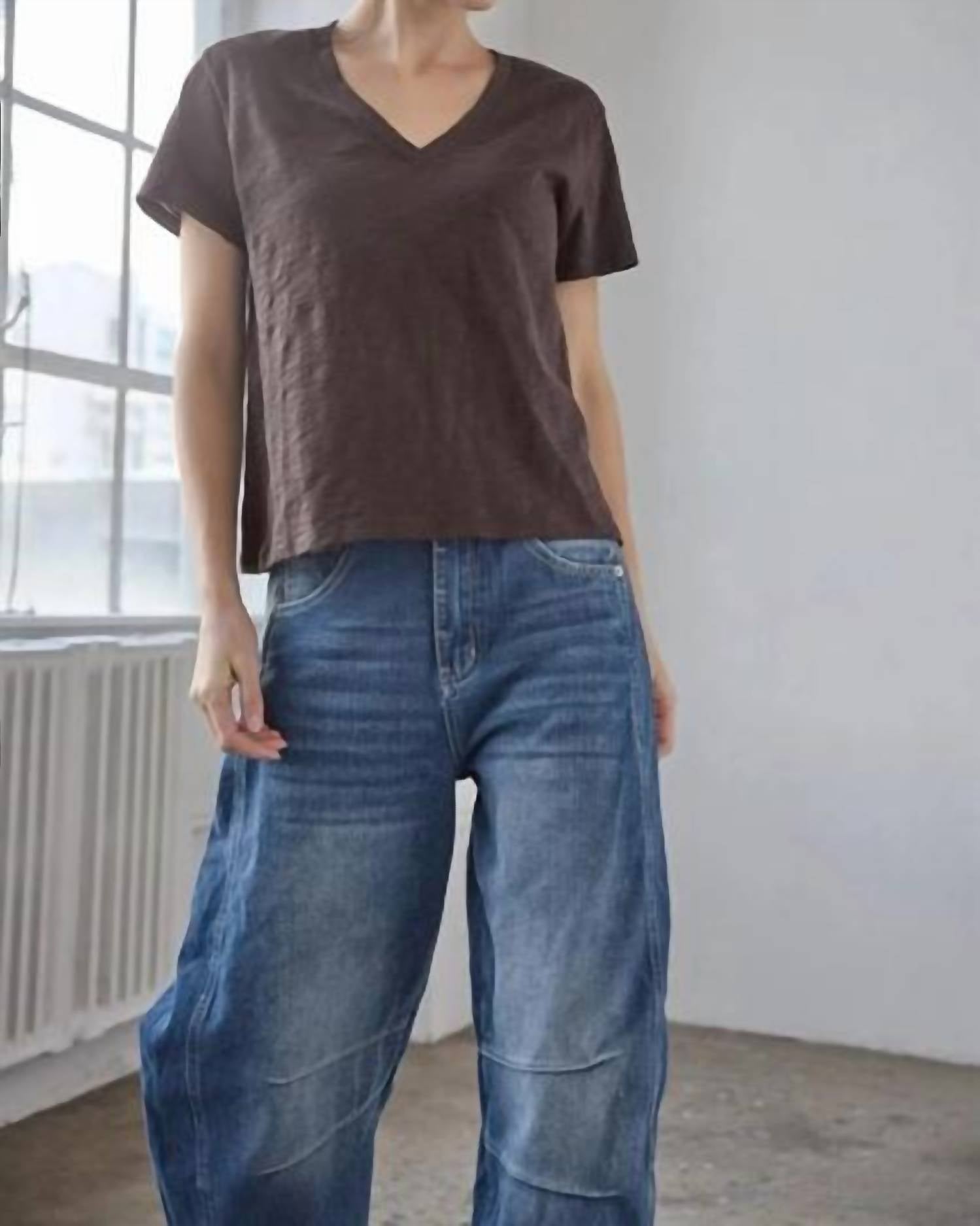 Lilla P - Short Sleeve Back Seam V-neck Tee