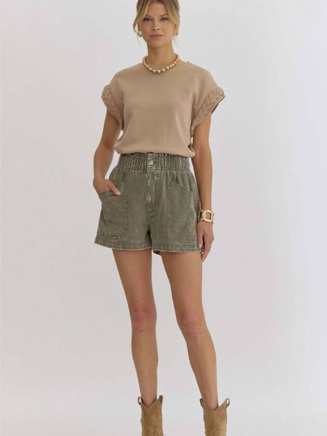 Entro - Stylish High-waisted Shorts