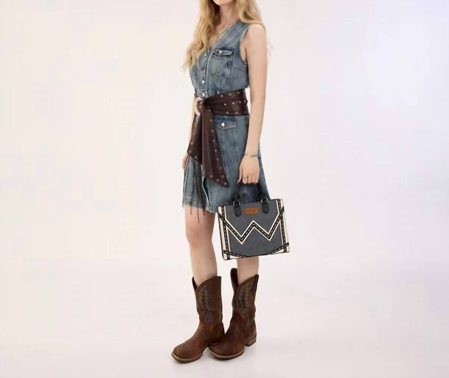 Wrangler - Western Contrast Stitch Chevron Tote Bag
