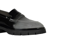 Softwaves - Women's Varana Loafer