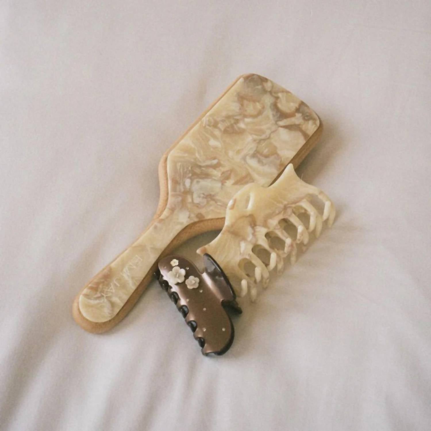 Emi Jay - Women's Bamboo Paddle Brush