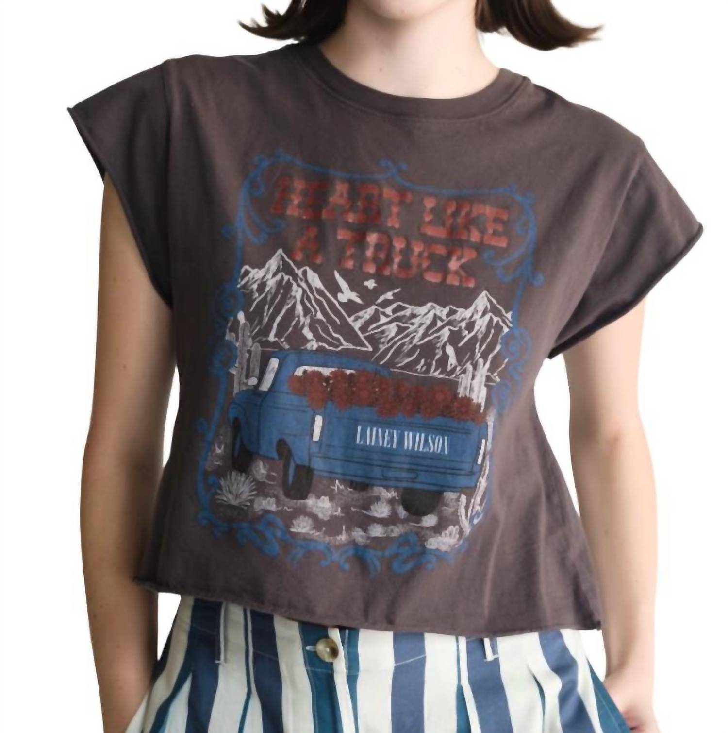 People Of Leisure - Women's Lainey Wilson Heart Like A Truck Crop Top