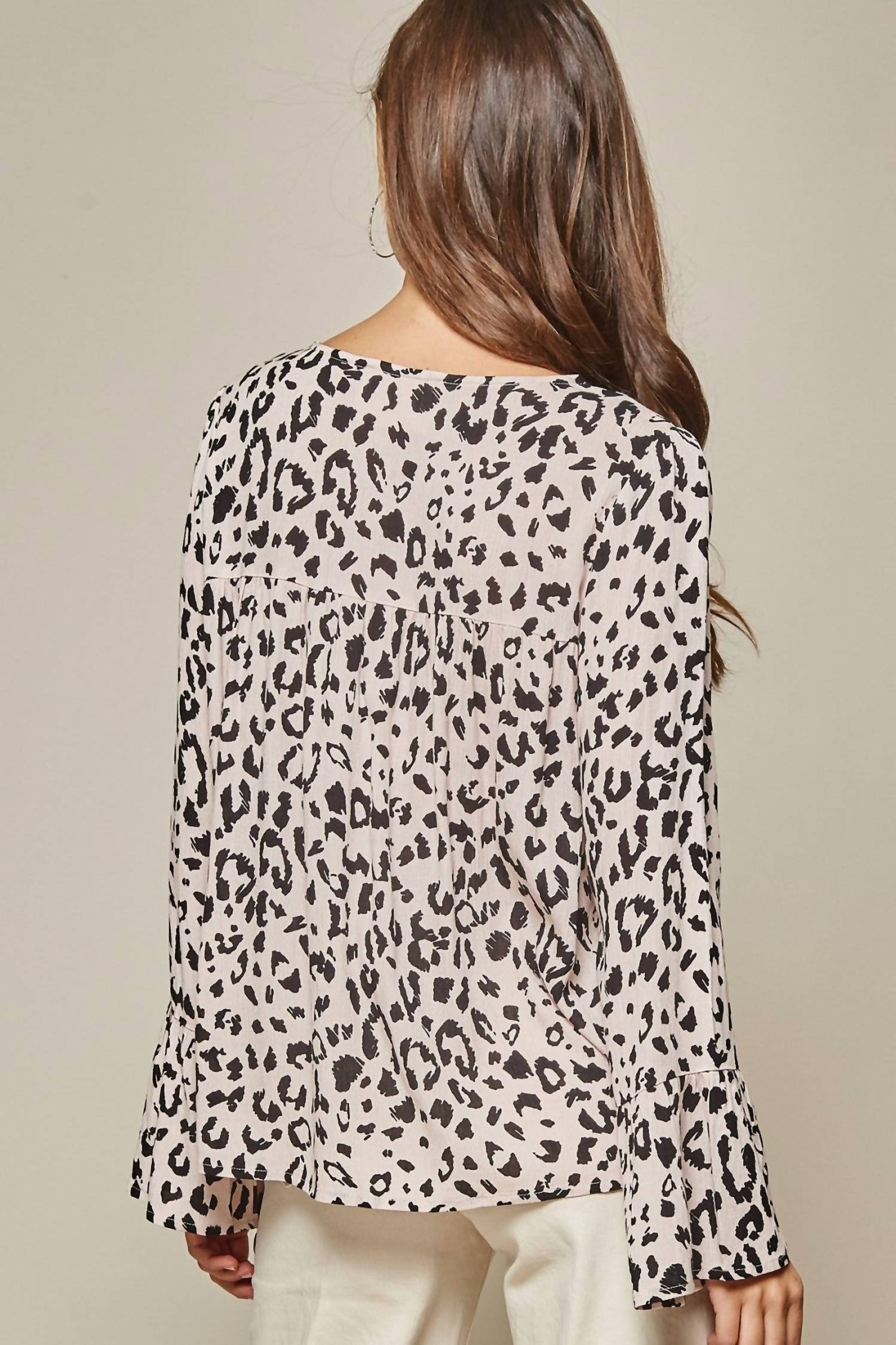 Andree By Unit - Embroidered Bell Sleeve Top