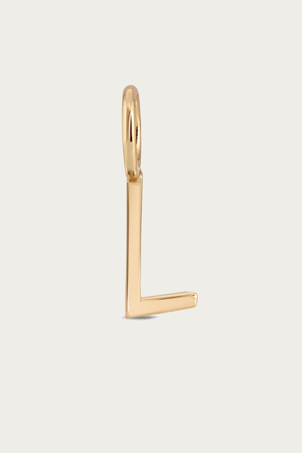 ESSENTIAL LETTERS PENDANT