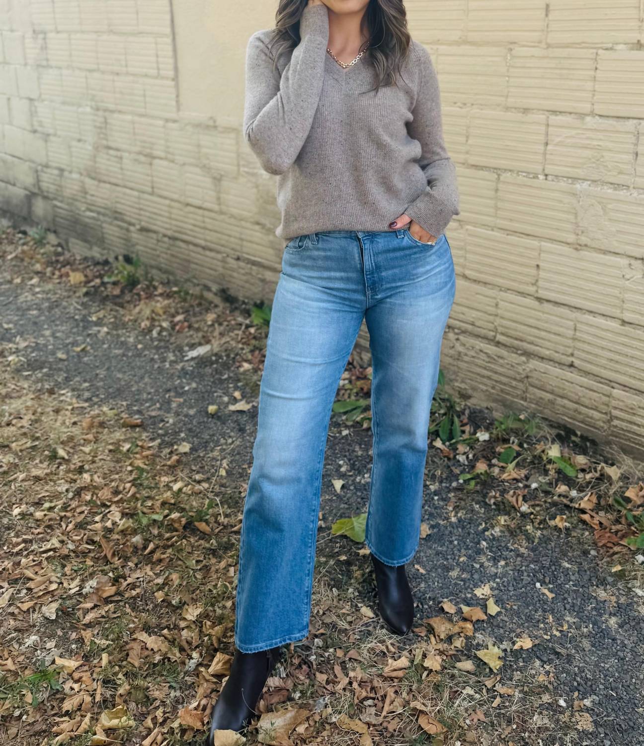 Pure Amici - V-Neck Shaker Sweater