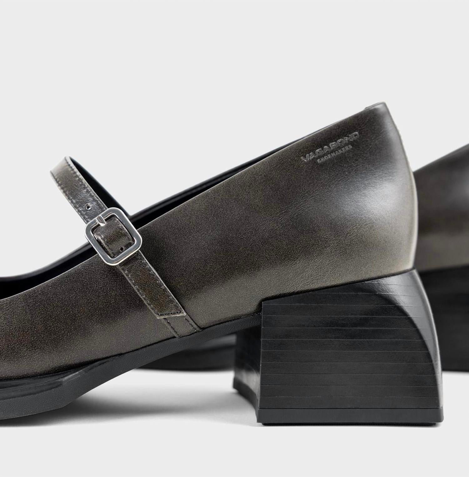 Vagabond Shoemakers - Women's Vivian Mary Jane Pumps