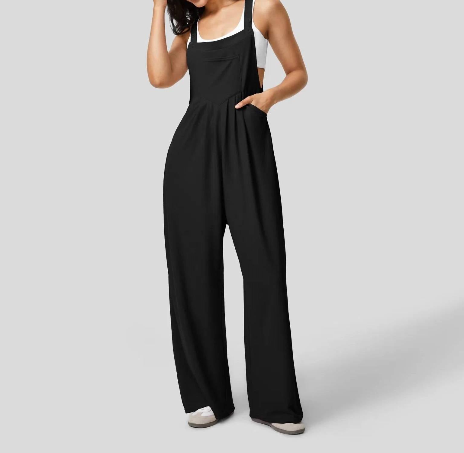 Halara Flare Jumper in black - women's pants - detail view
