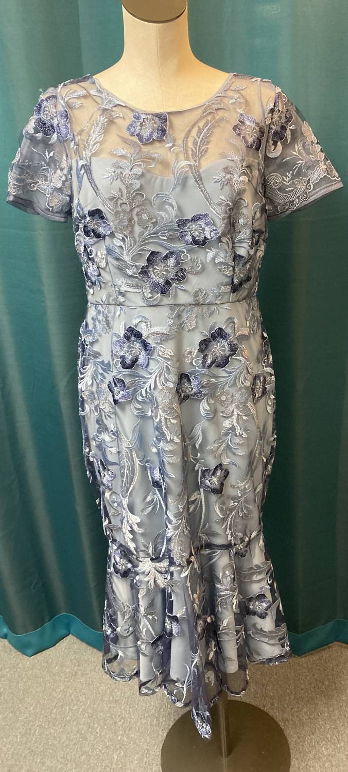 R&M Richards - Women's Floral Embroidered Dress