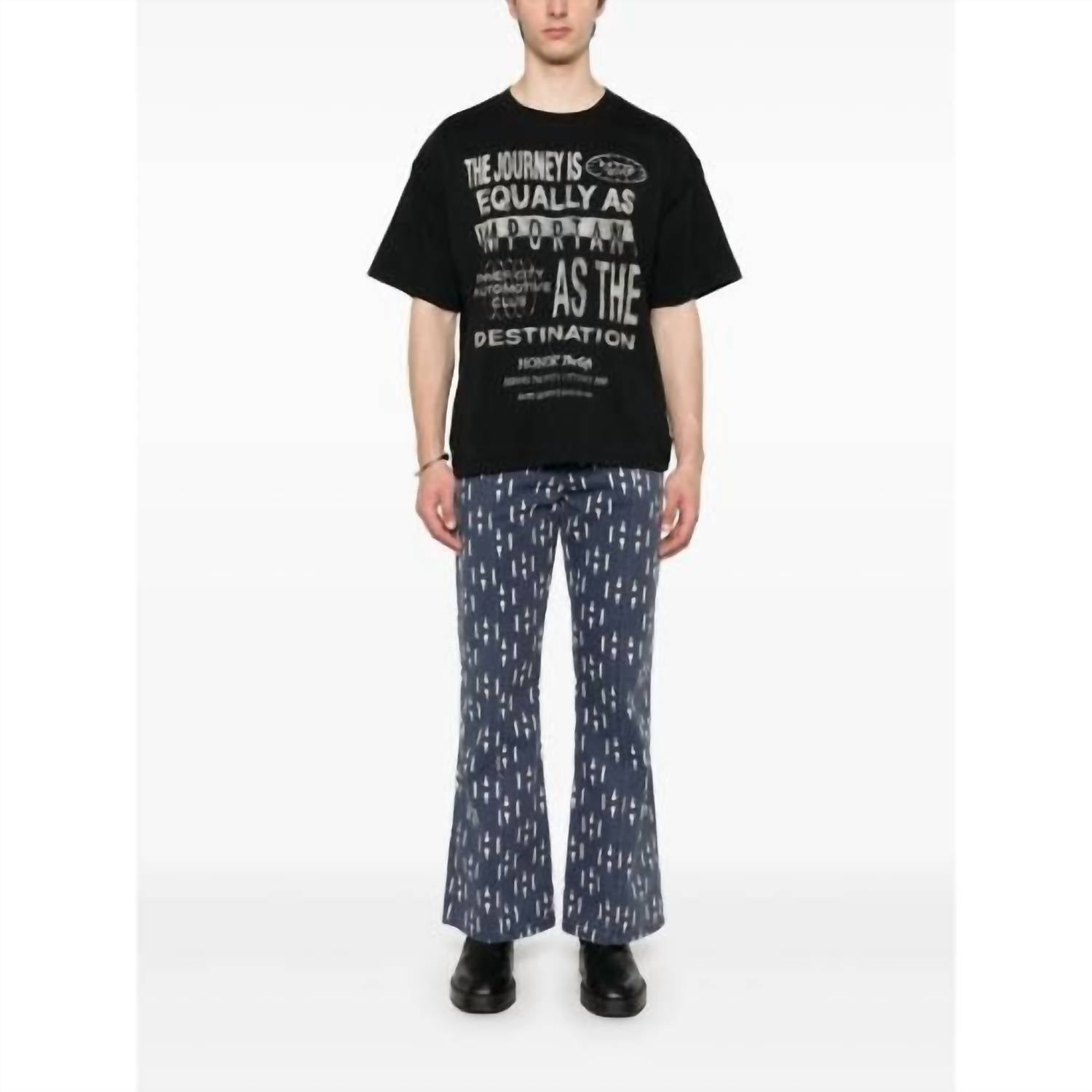 HONOR THE GIFT Men's Travelled Journey Tee in black - men's t-shirt - detail view
