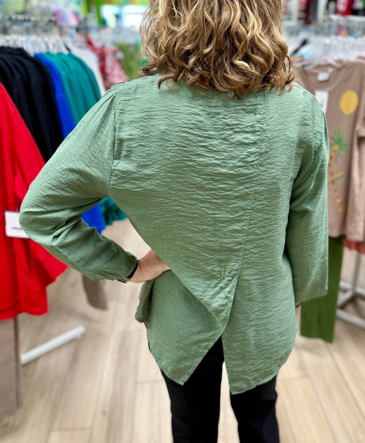 Cut Loose - Long Sleeve Split Back Top