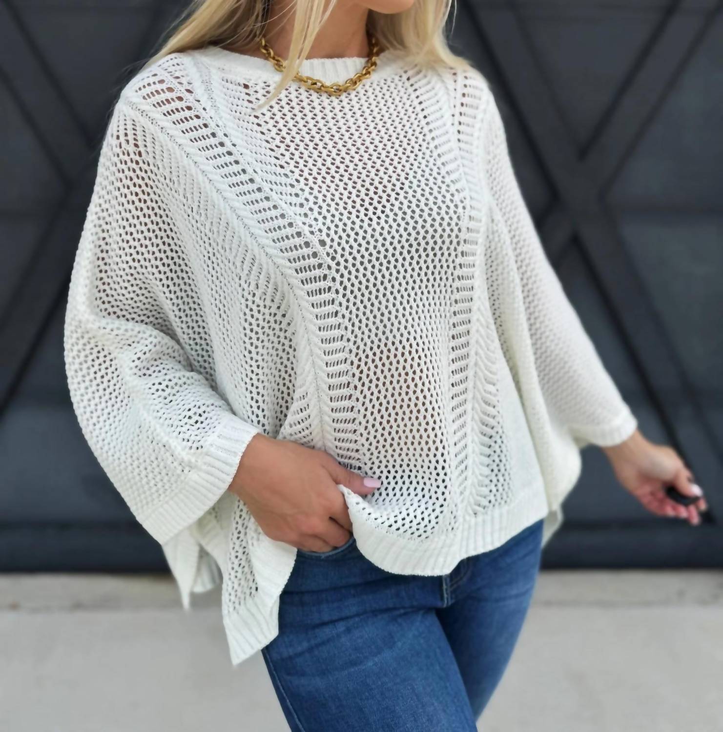 Sweetkama - Women's Hollow Knit Bat Sleeve Top