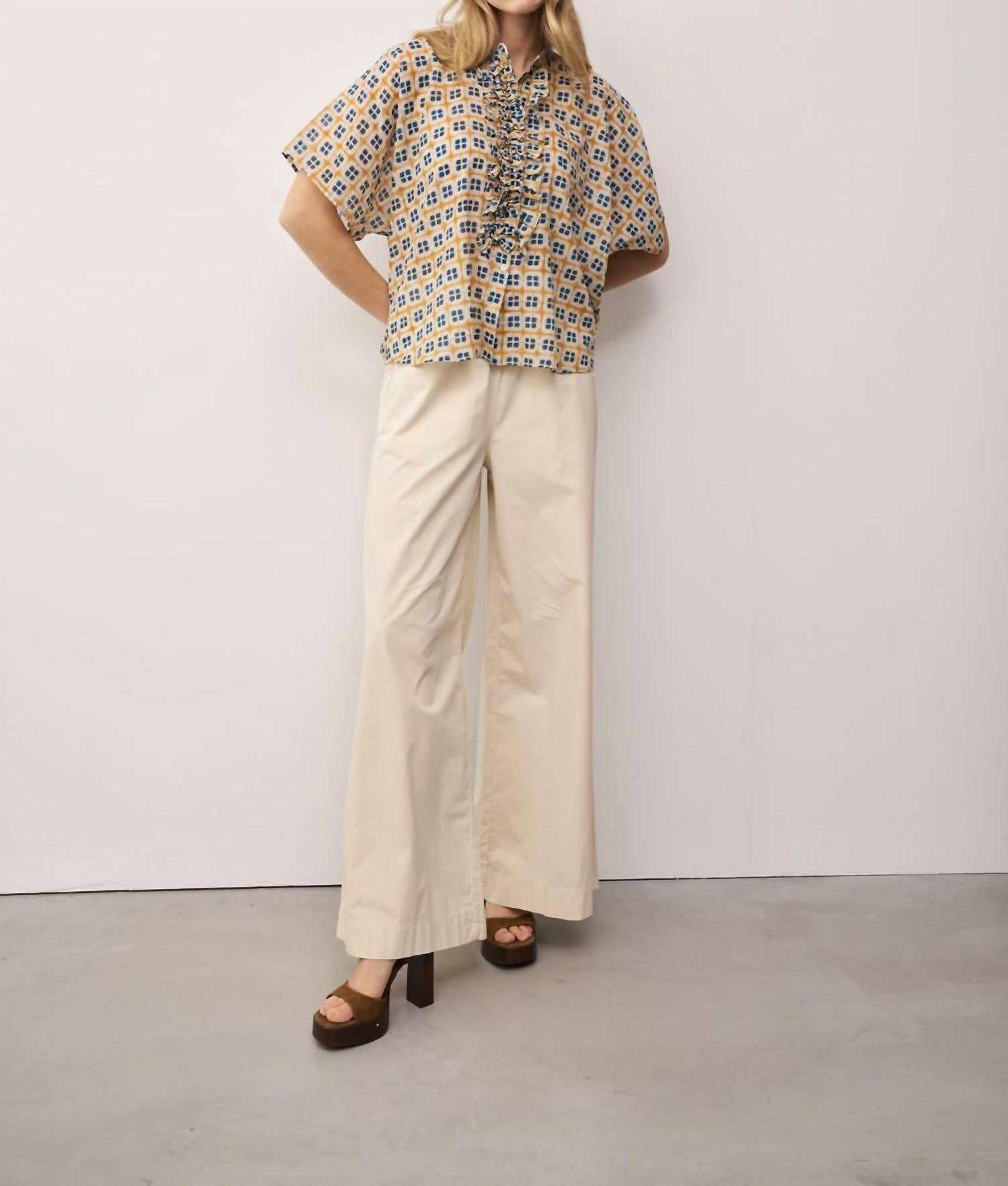 0039 Italy - Short Sleeve Ruffle Front Blouse