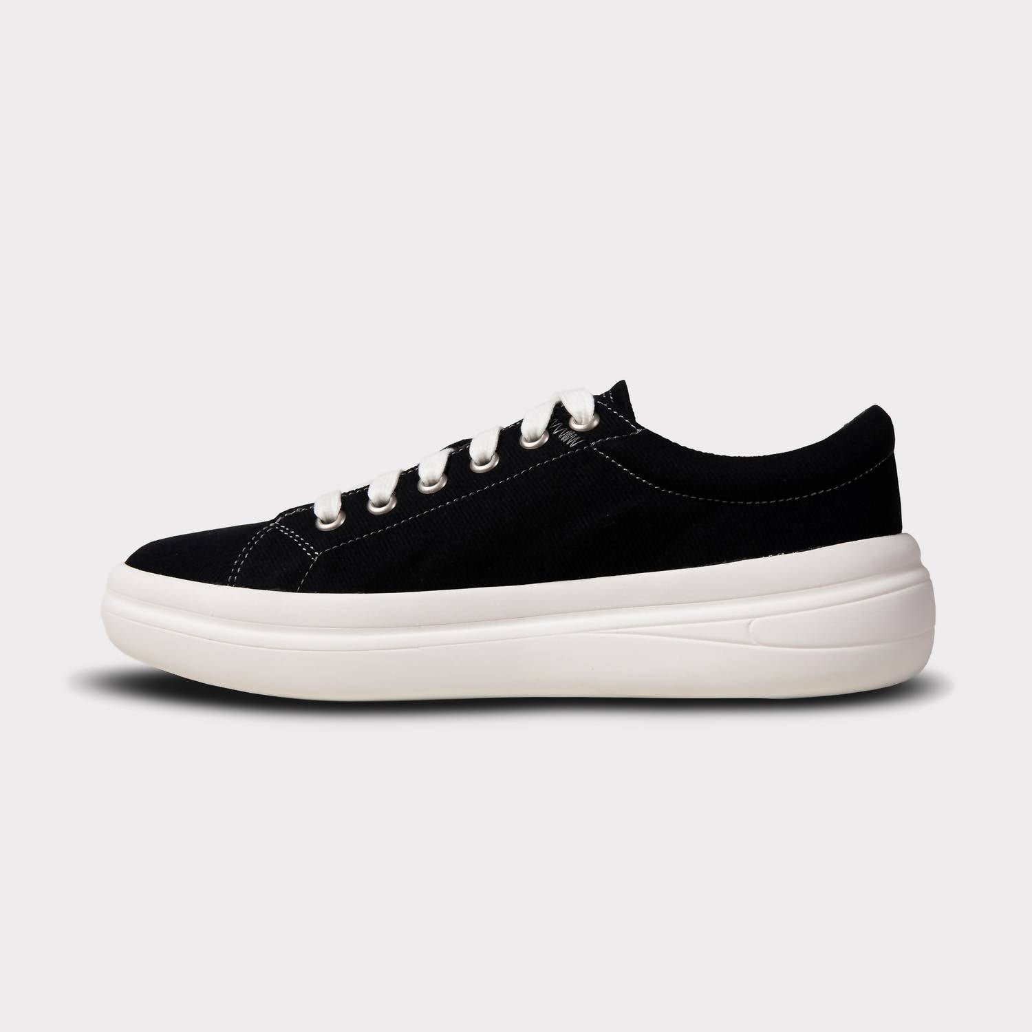 Lamo Women's Classic Makenna Sneaker in black - women's sneaker - view 5