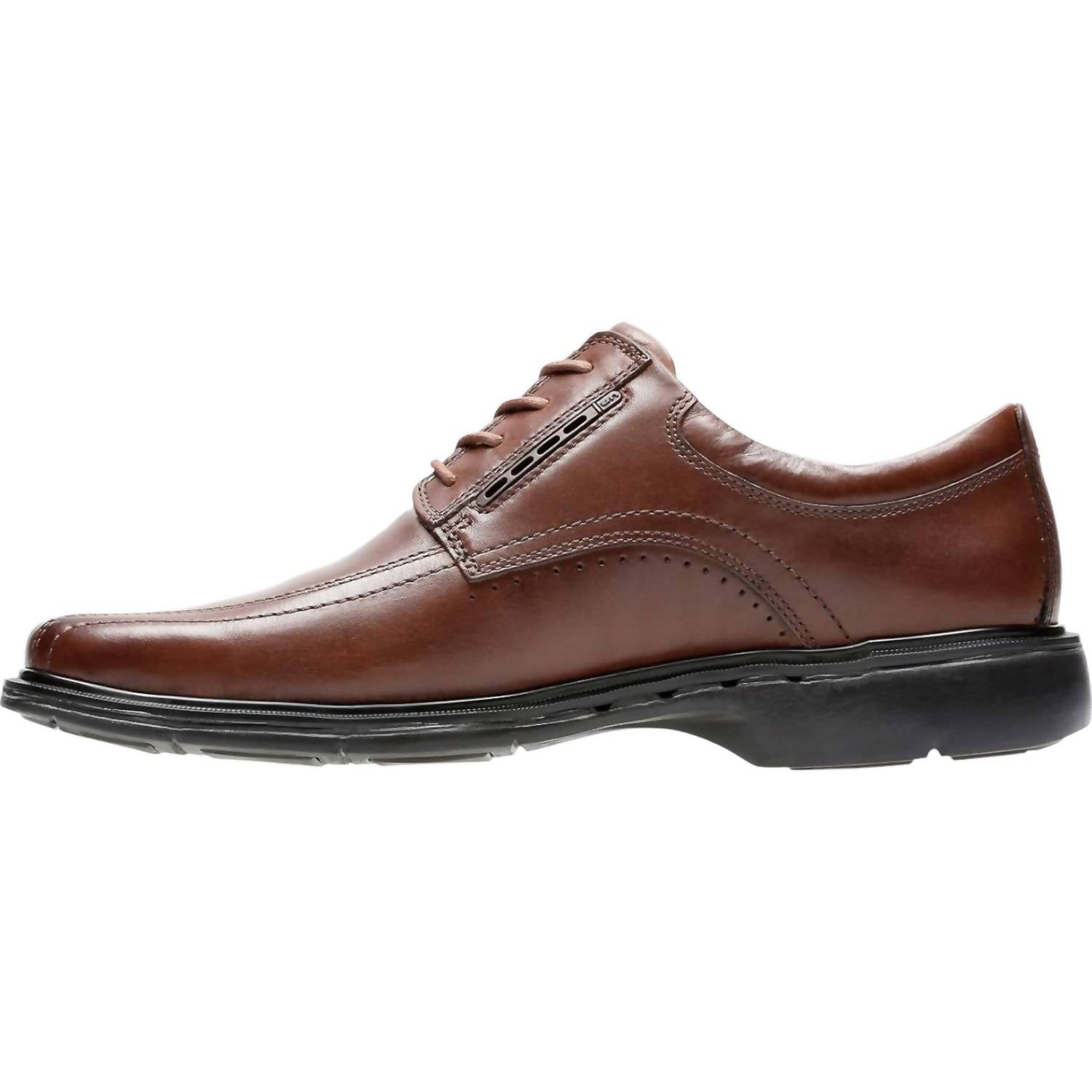 Clarks - Men's Un Kenneth Way Shoes