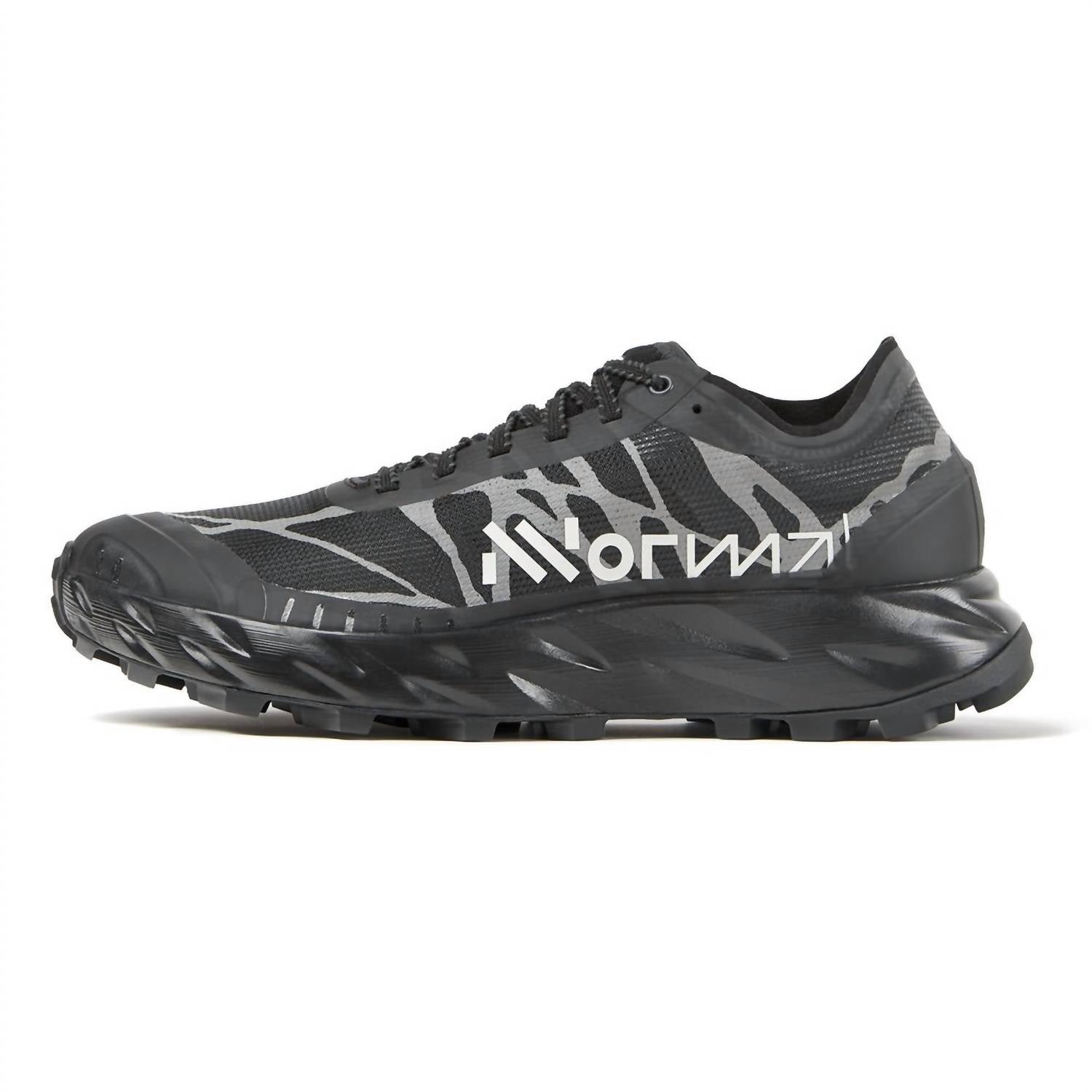 NNormal Men's Kjerag Brut Shoe in black - men's sneaker - detail view