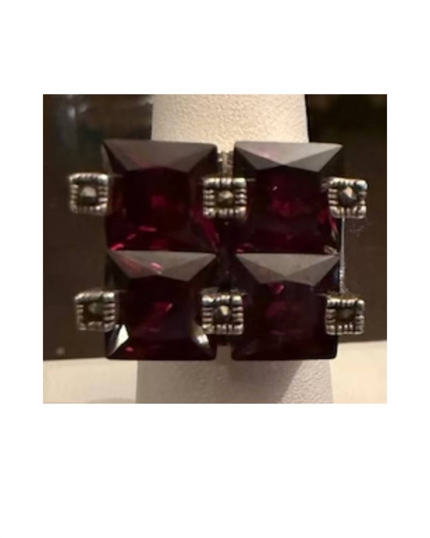 P & K Jewelry - Women's Sterling Marcasite 4 Stone Ring