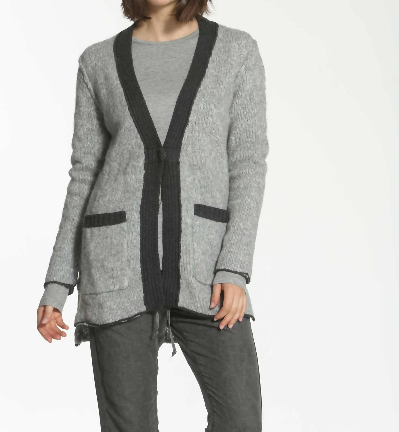Label+Thread - Women's Boucle Snap Cardigan
