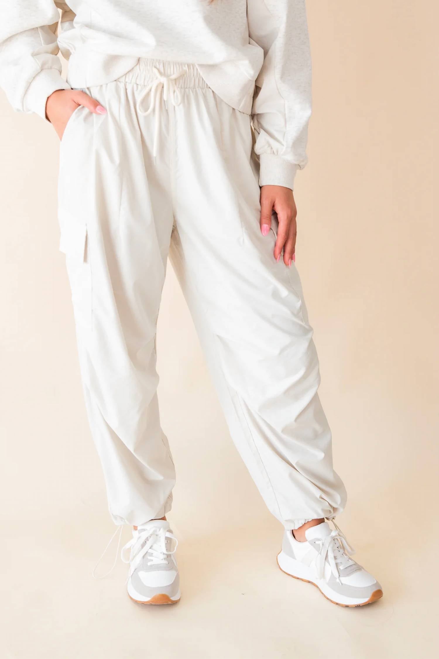 Sadie & Sage - Vita Elastic Waist Cargo Pants