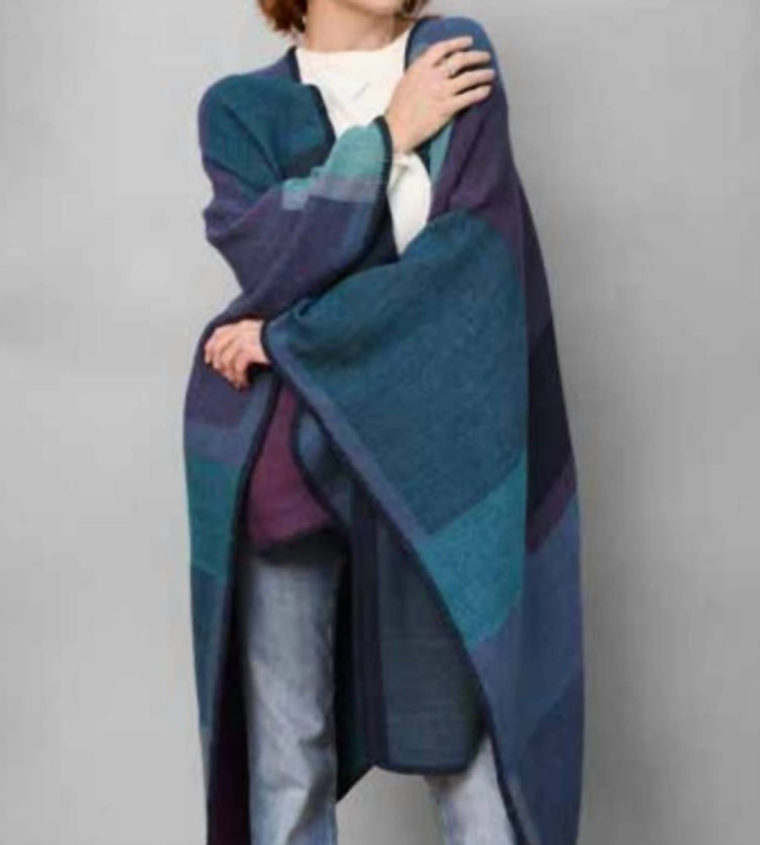 Caracol - Colorblock Shawl