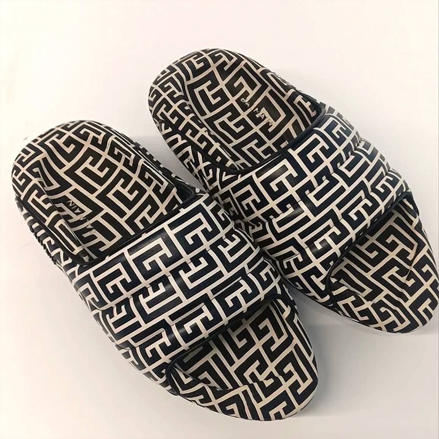 Balmain - Men's Quilted Leather B-it Monogram Sandals