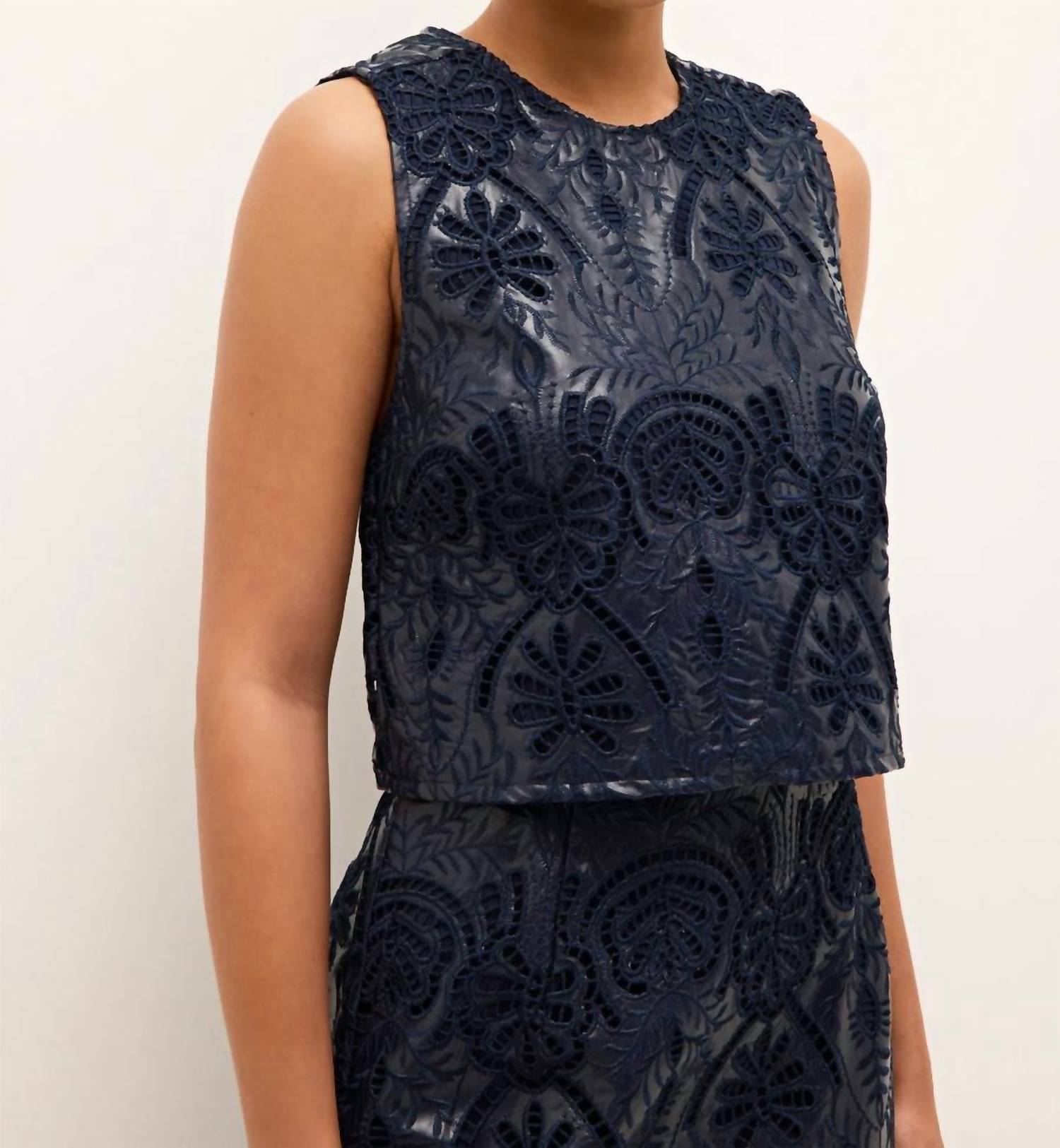 Marie Oliver - Davis Shell Tank