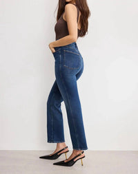 Good American - Soft Tech Curve Straight Jeans