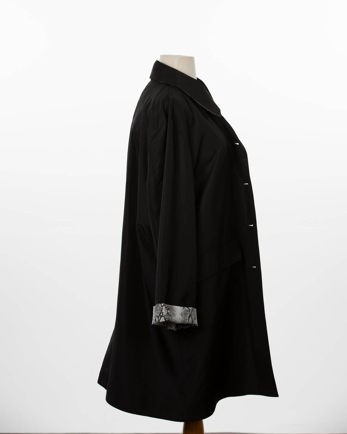 RAINRAPS Raintrench With Detachable Hood Rain Trench Coat in black - women's jacket - view 4