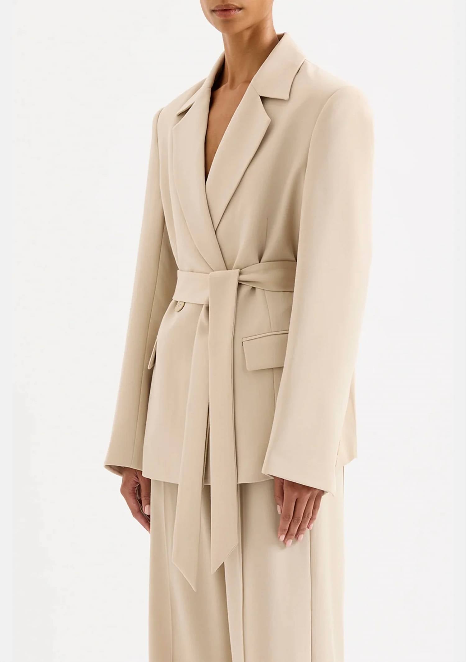 Nude Lucy - Eryn Blazer