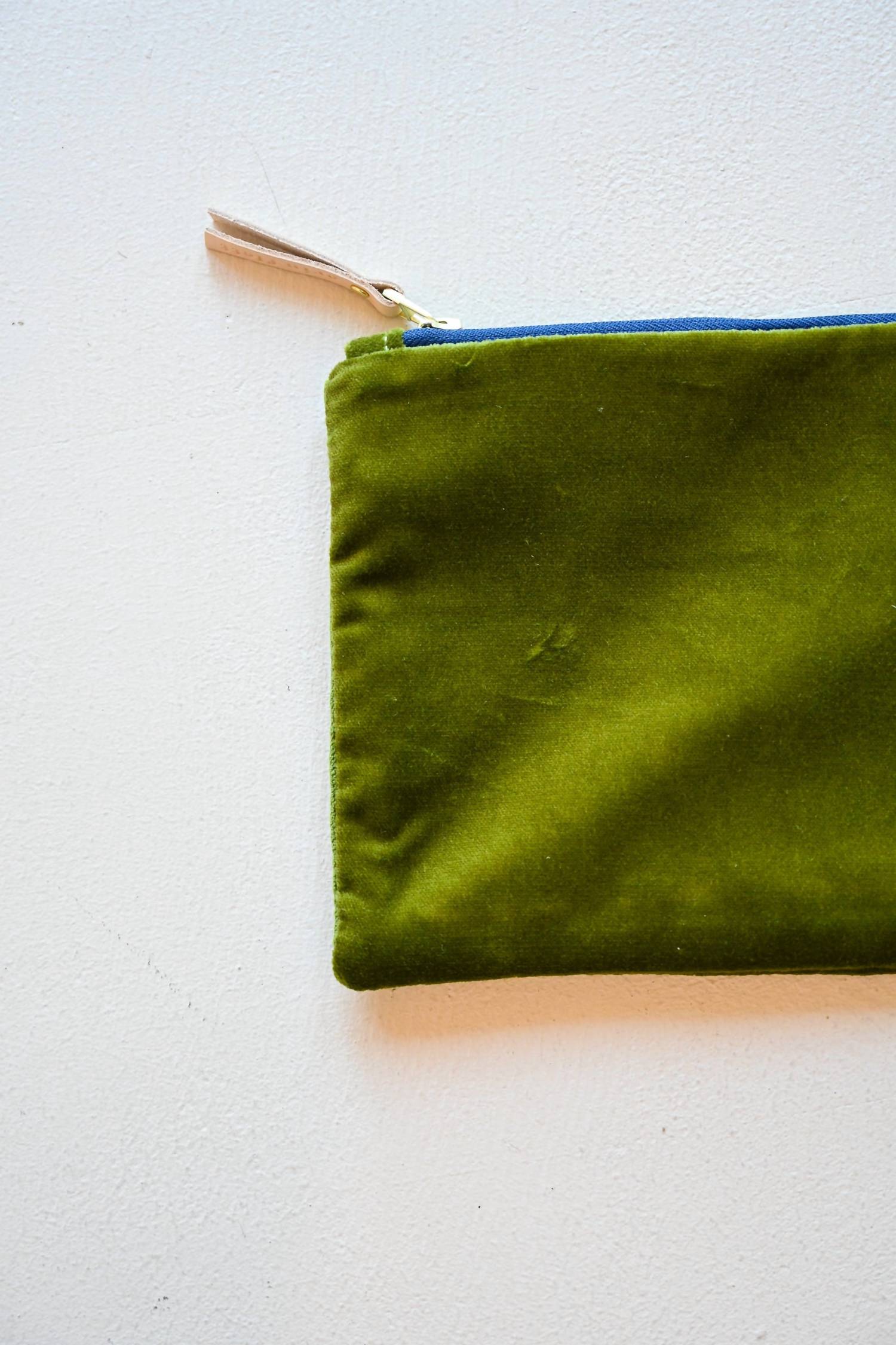 Erin Flett - Women's Velvet Clutch Bag