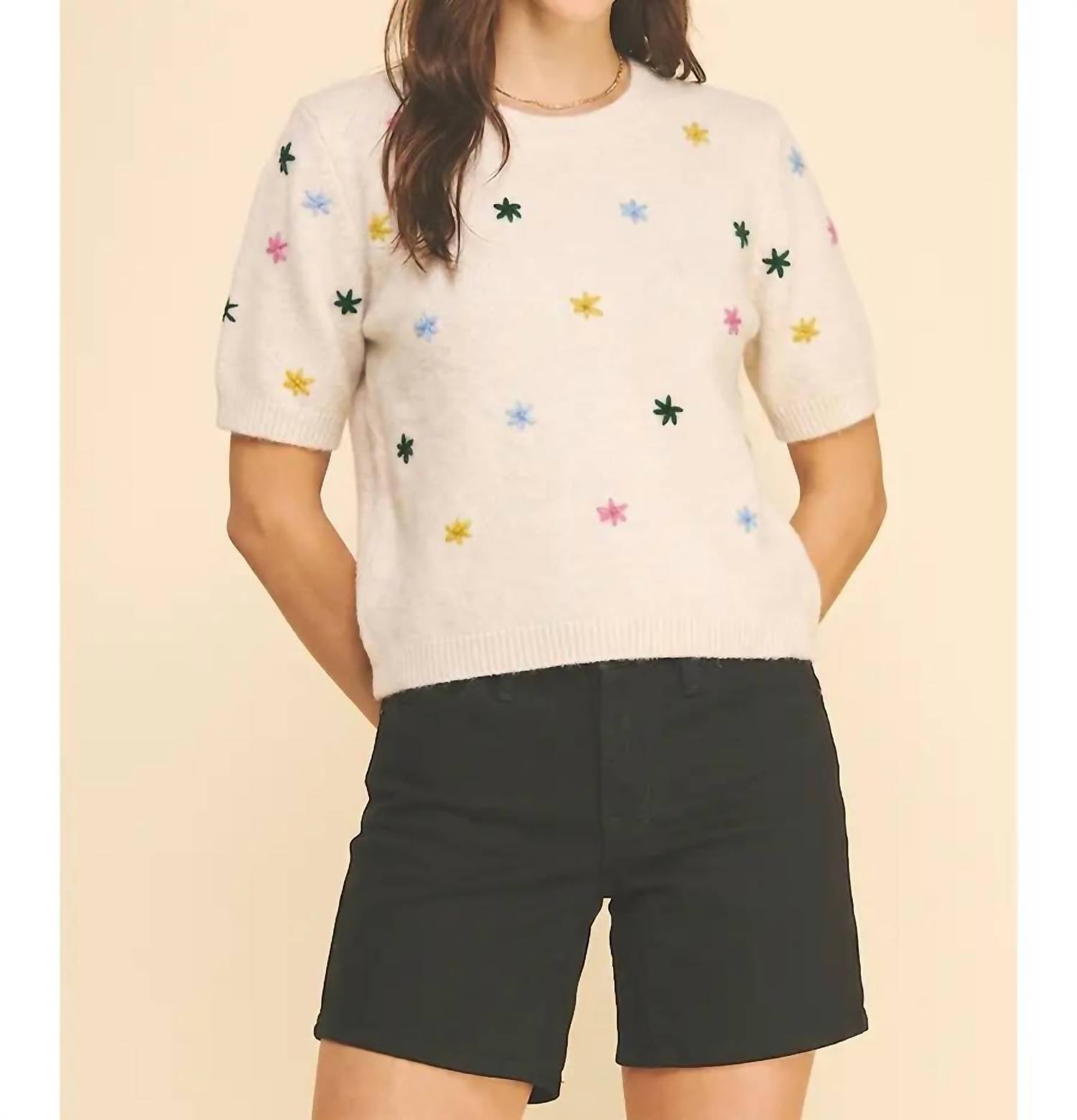 Pinch - Floral Embroidered Short Sleeve Sweater