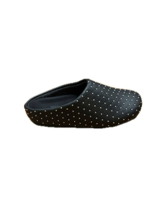 Roam - Women's Studdy Clogs