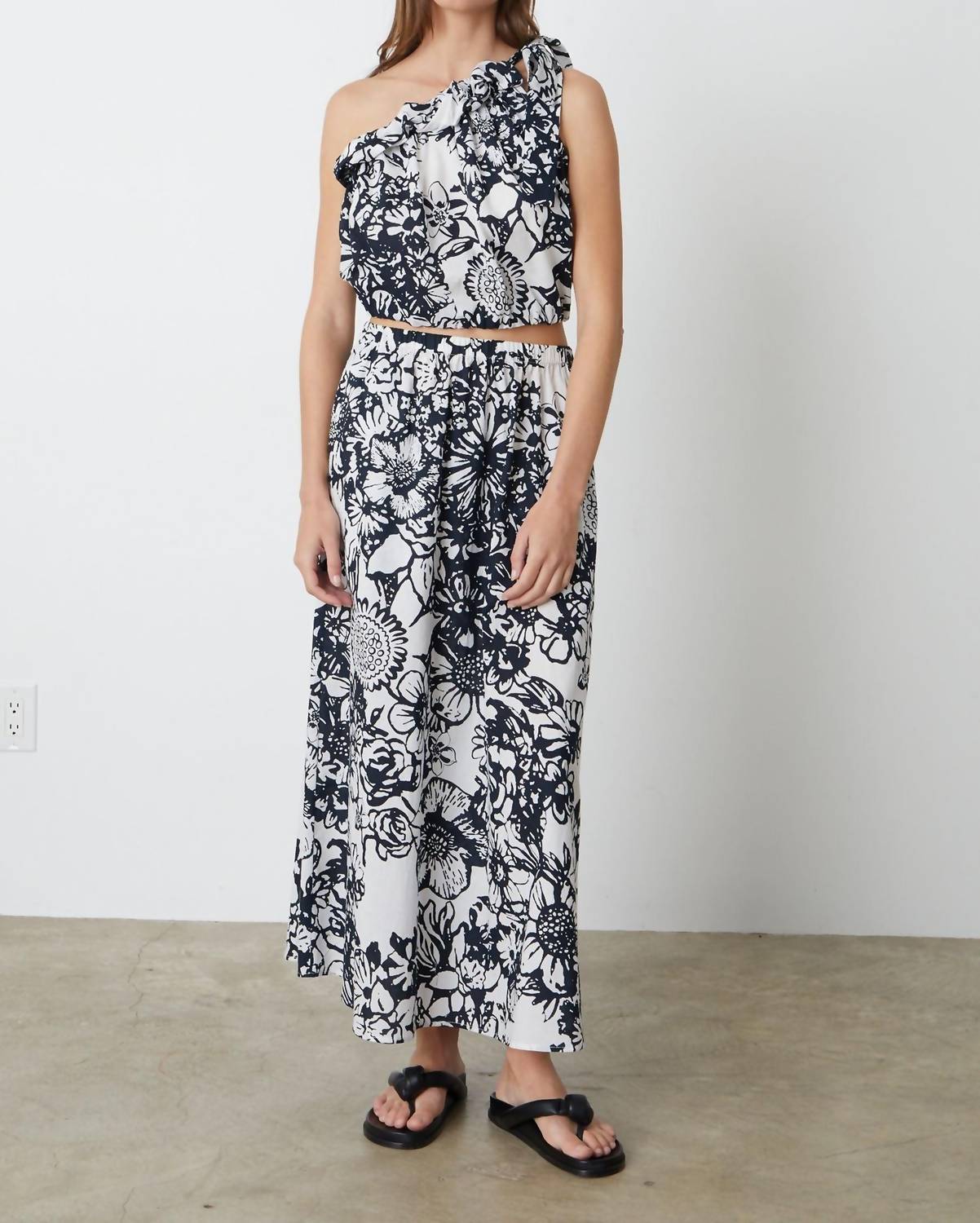 Velvet By Graham & Spencer - Camilla Clementine Print One Shoulder Top