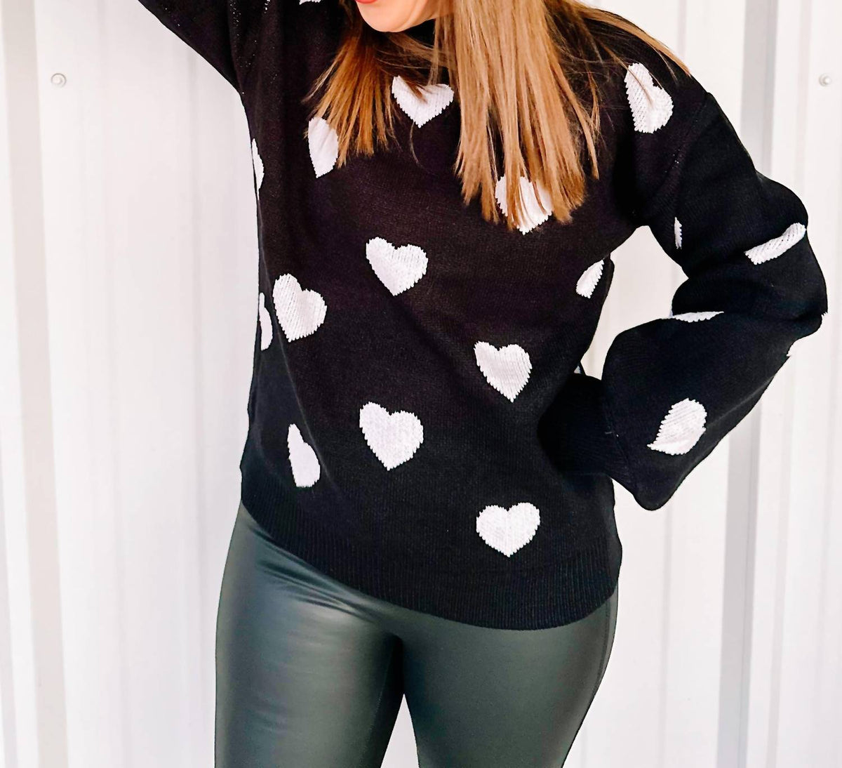 Aapparella - Valentine’s Sweater
