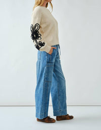 Aaron & Amber - EMBROIDERED DETAIL PULLOVER SWEATER TOP