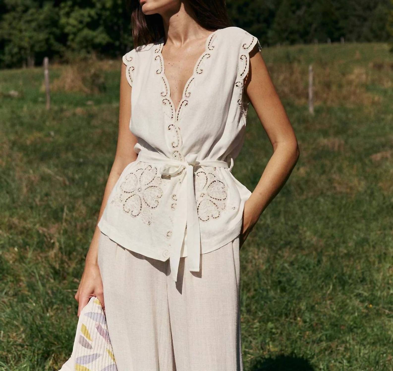 Indi & Cold - Floral Embroidery Top
