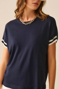 Q2 - Relaxed Sweater With Contrast