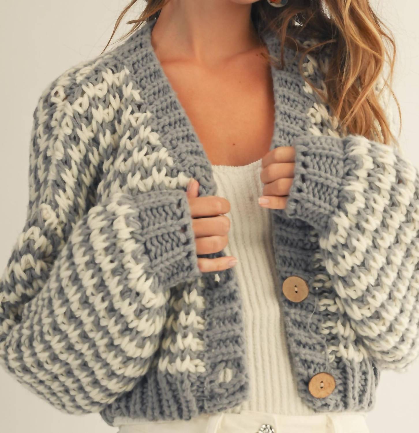 LovLov Vintage Chunky Ribbed Knit Cardigan in grey white - women's cardigan - detail view