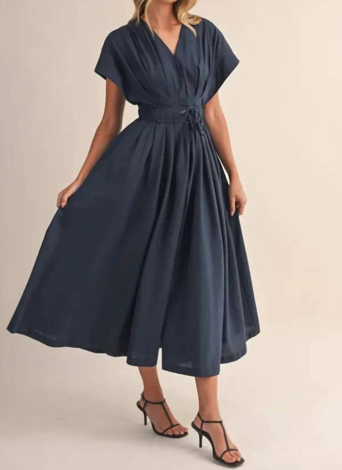 Mint Exclusives - Short Sleeve Pleated Midi Dress