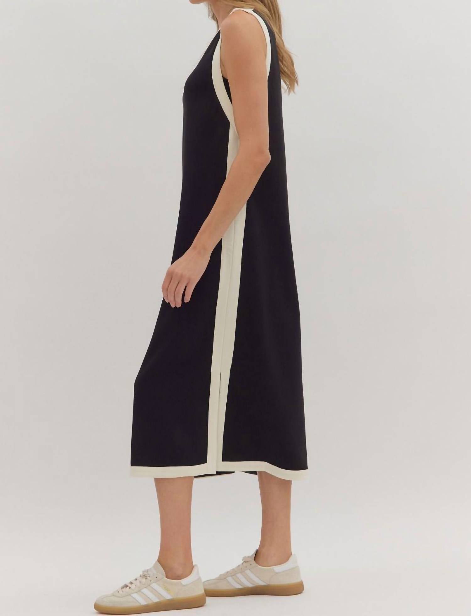 Entro - Kate Minimalist Midi Dress