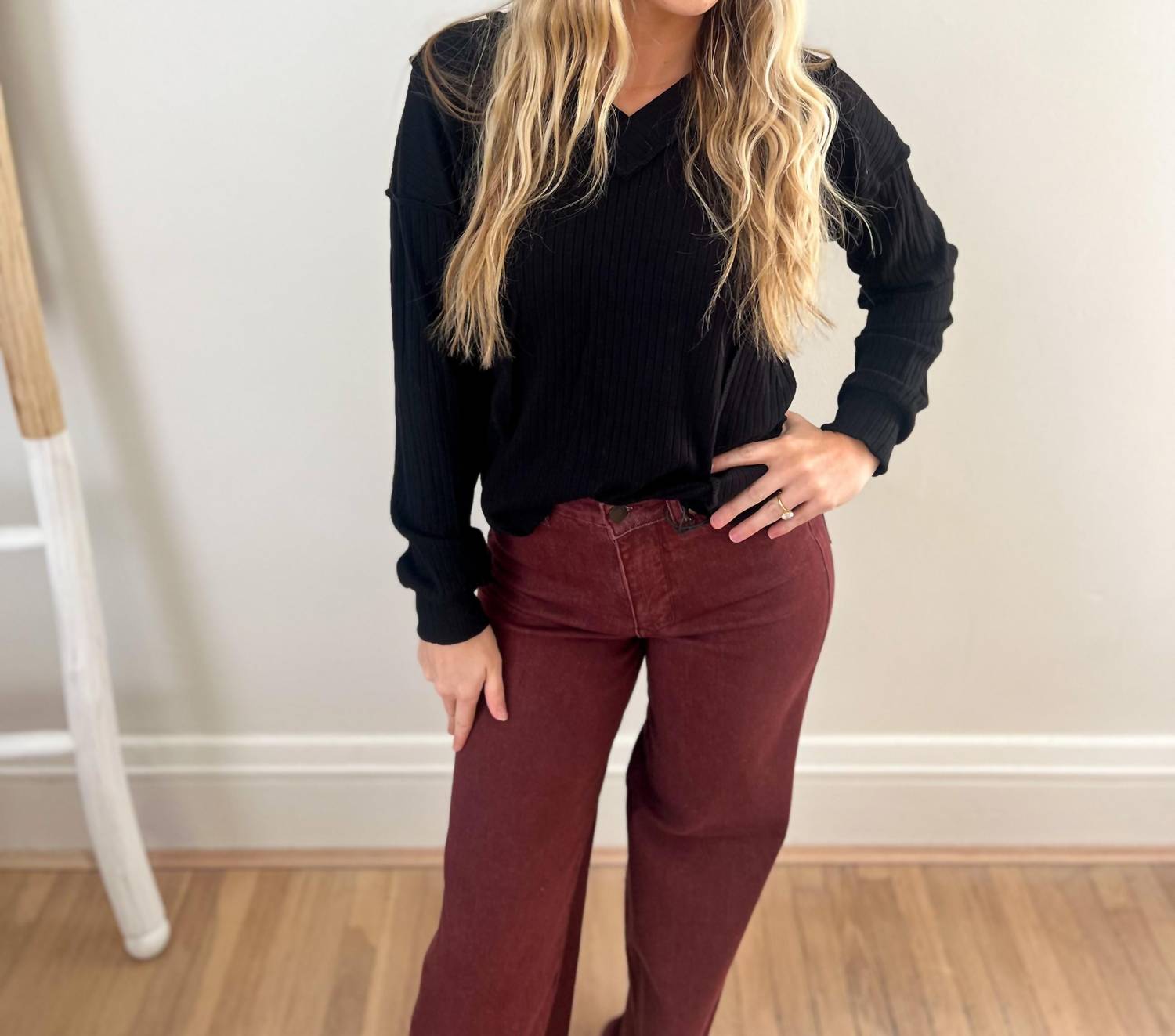 Heimish Usa - Mia V-neck Top