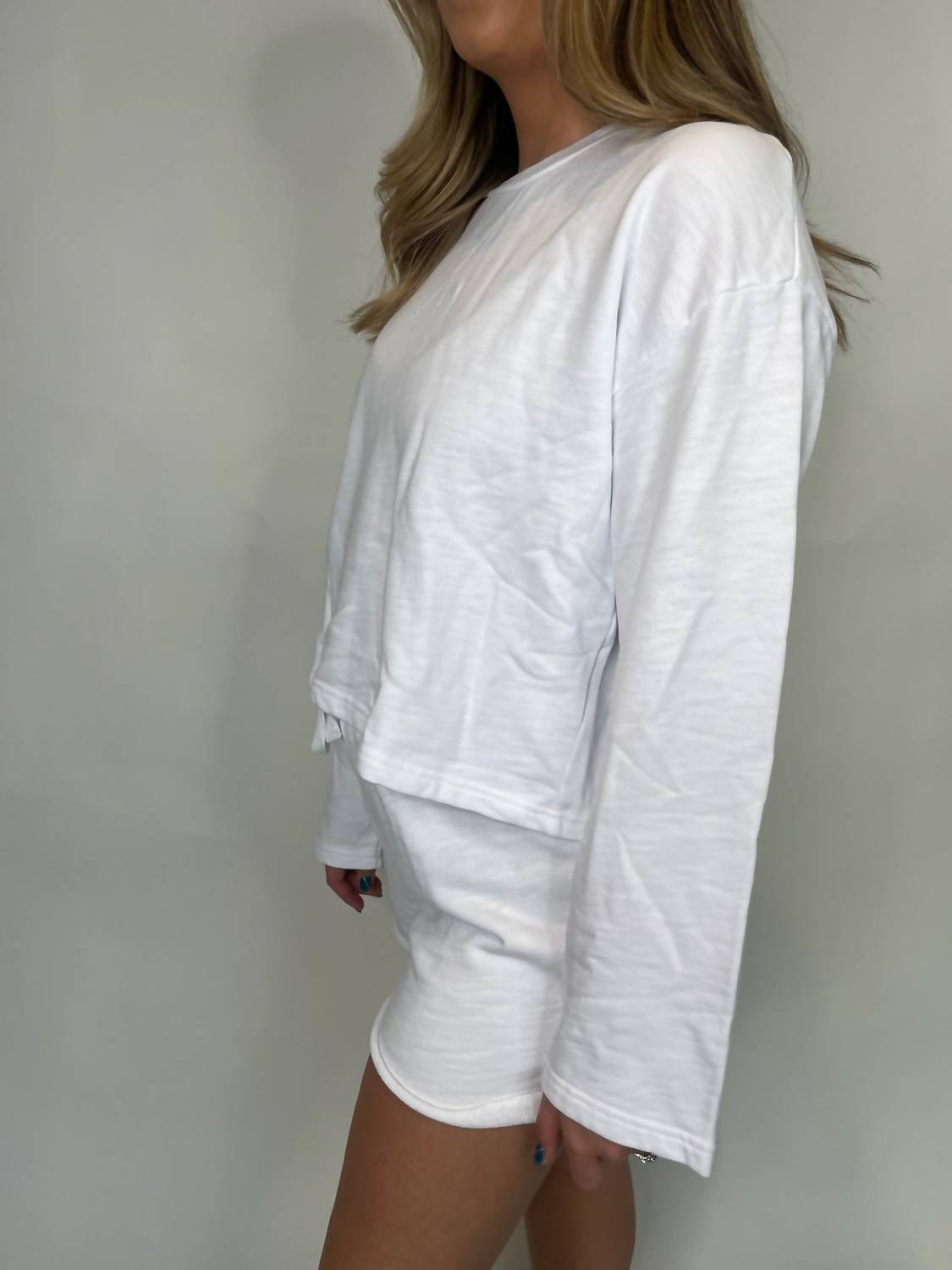 Bobi - Wide Sleeve Boxy Sweatshirt